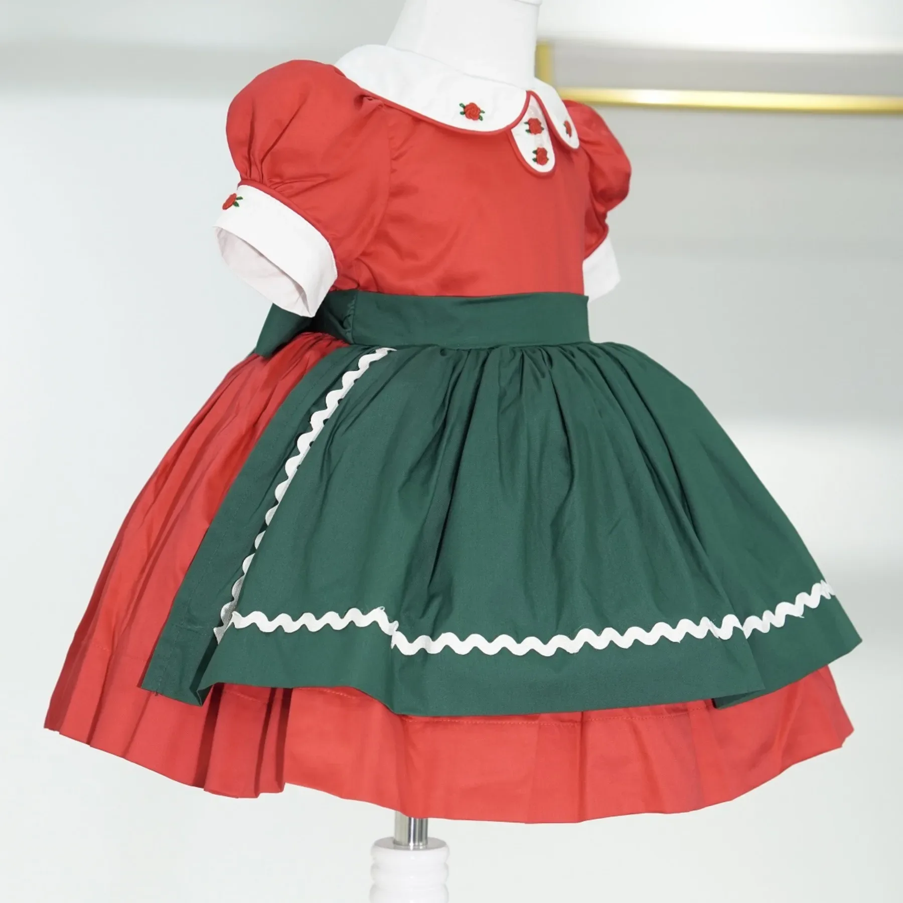Weihnachtskleid 140 4