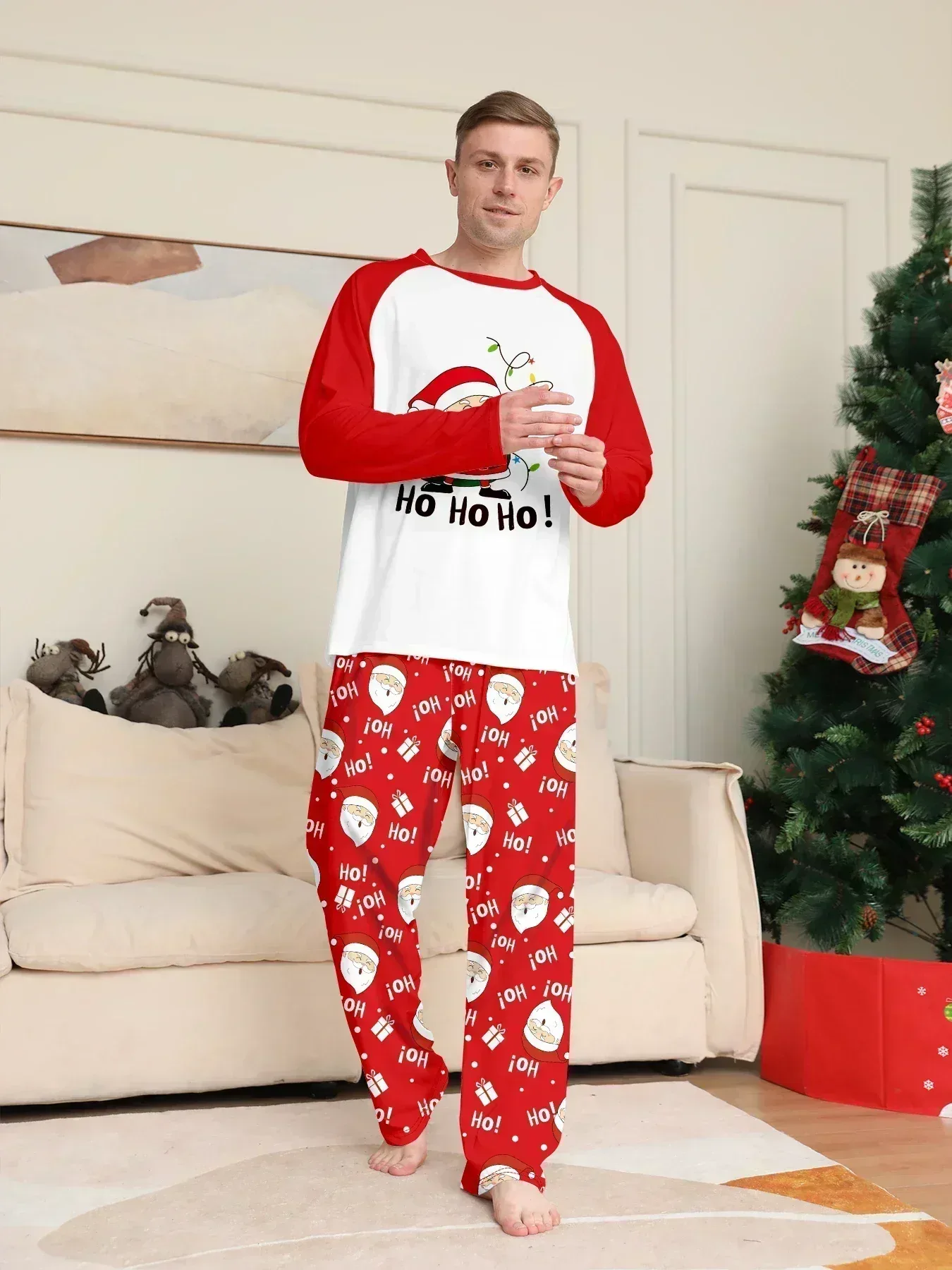 Rotes Weihnachtsoberteil für die ganze Familie aus der verlinkten Produktseite